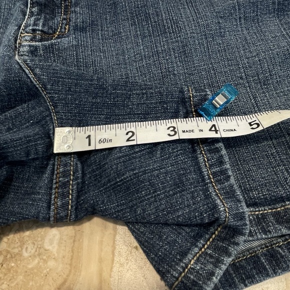 Faded Glory Womens 16 Denim Jean Shorts Stretch Cotton Blend Embroidered Pockets - Picture 10 of 13